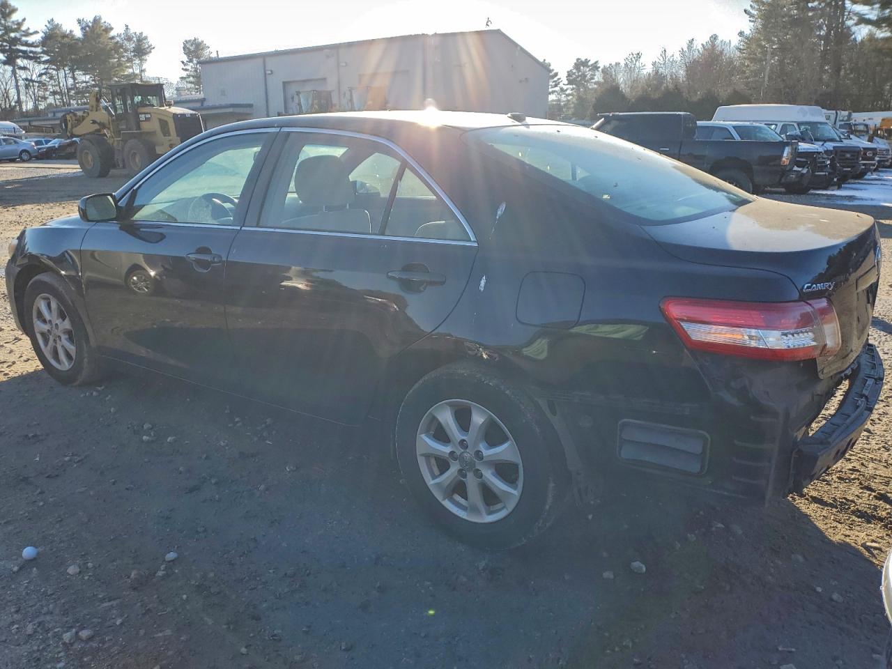 2010 TOYOTA CAMRY BASE photo 2