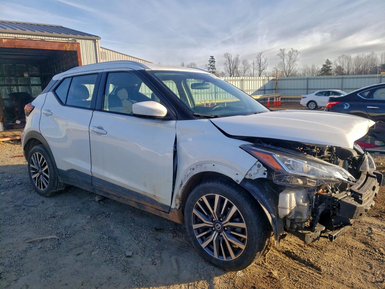 2021 NISSAN KICKS SV photo 4