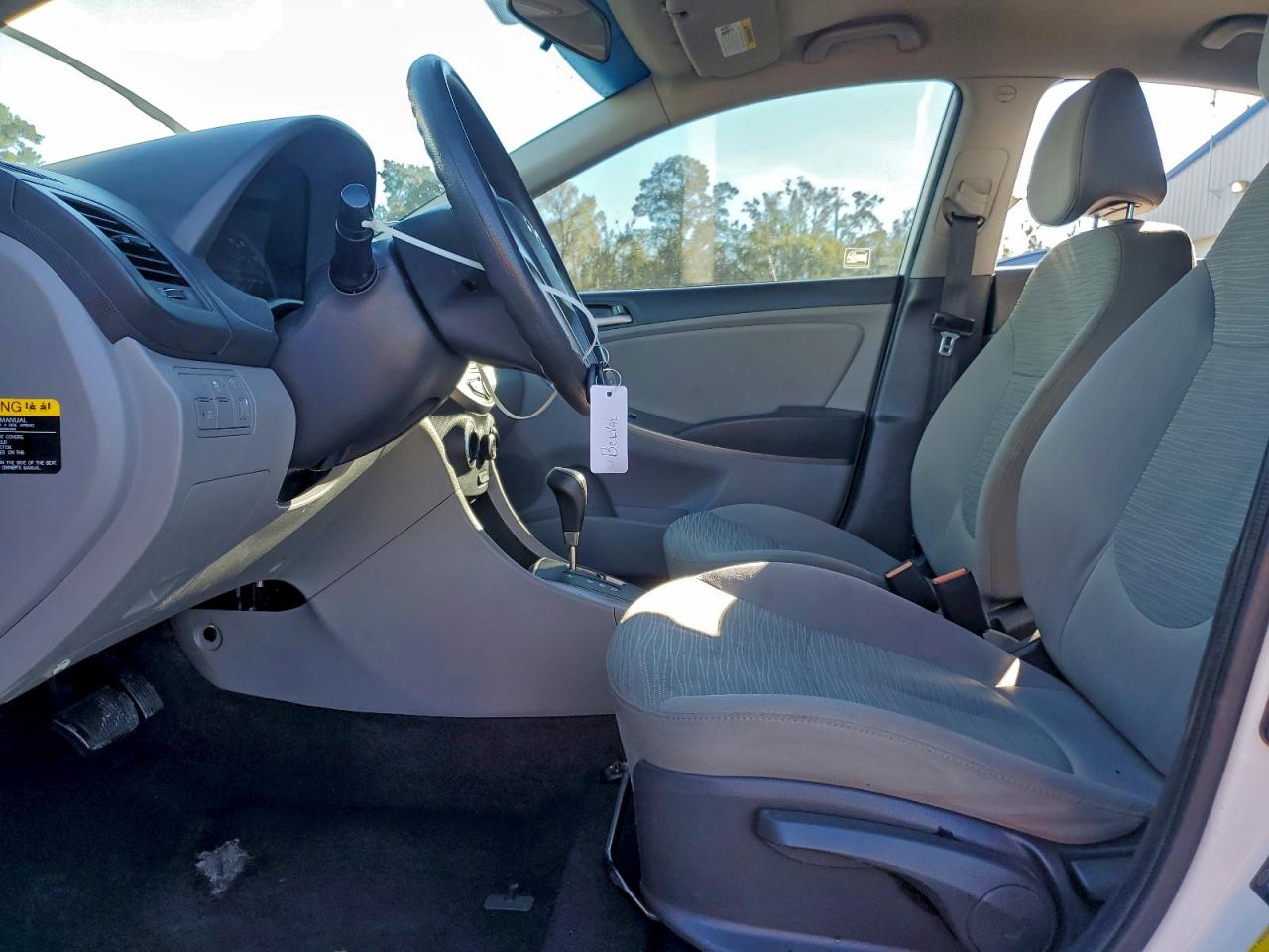2016 HYUNDAI ACCENT SE photo 7