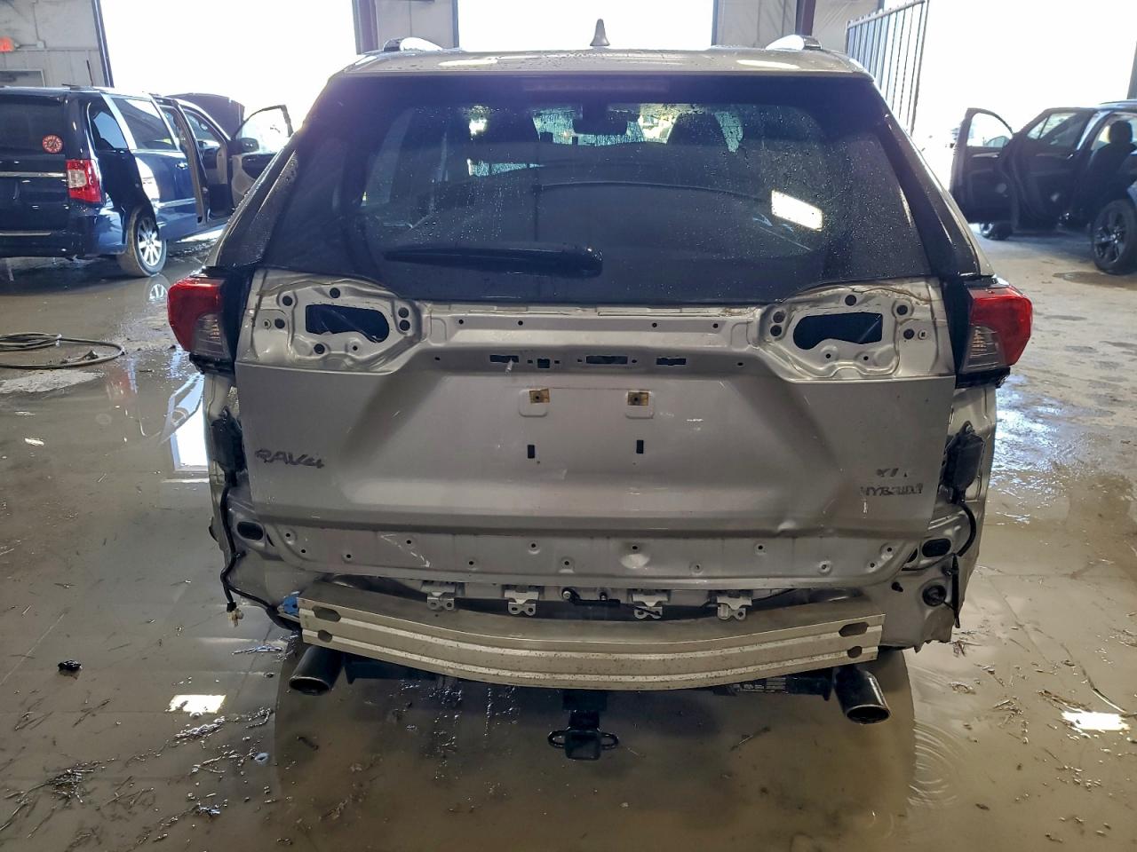 2022 TOYOTA RAV4 XLE PREMIUM photo 6