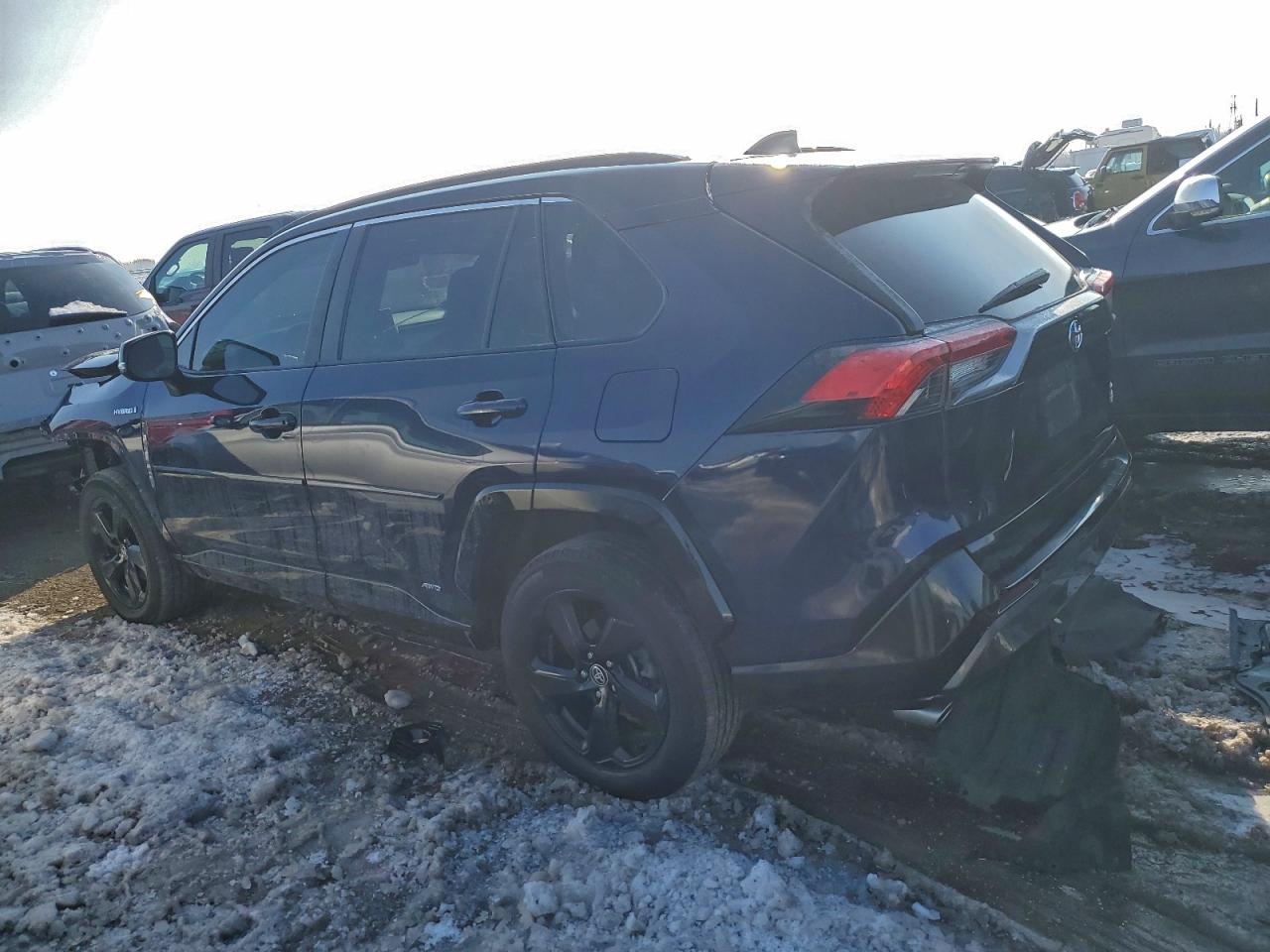 2021 TOYOTA RAV4 XSE photo 2