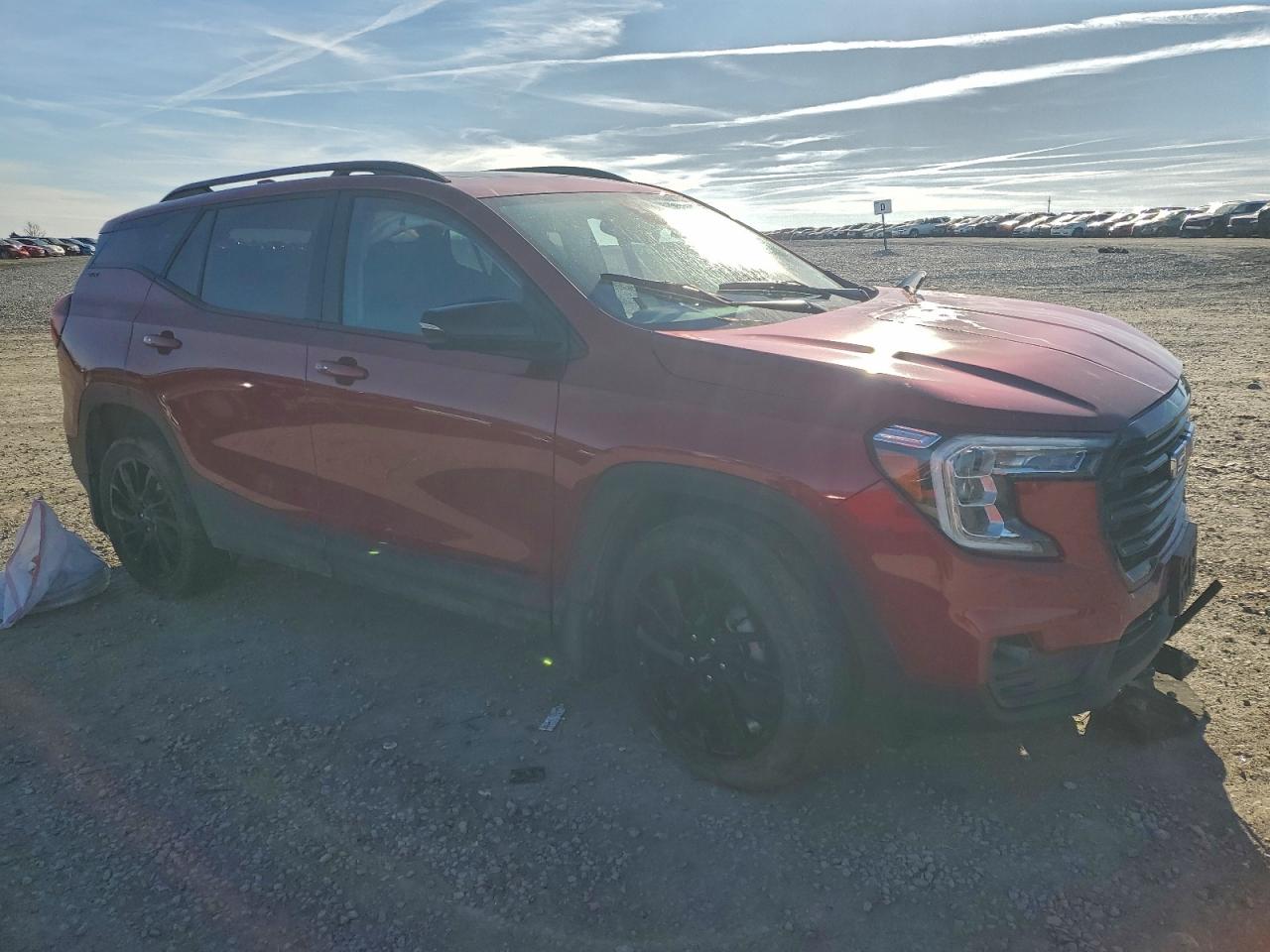 2024 GMC TERRAIN SLT photo 4