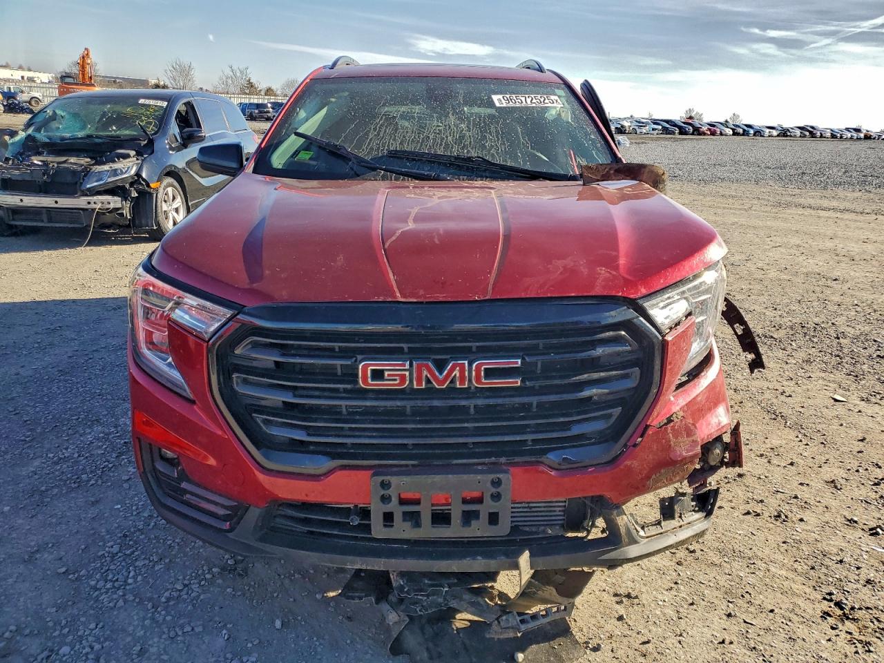 2024 GMC TERRAIN SLT photo 5