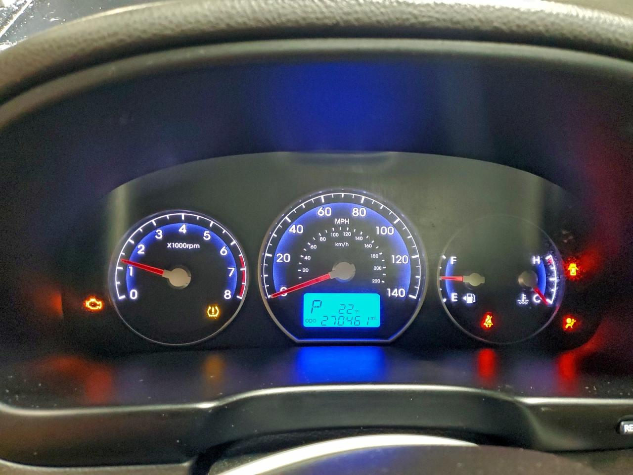 2011 HYUNDAI SANTA FE GLS photo 9