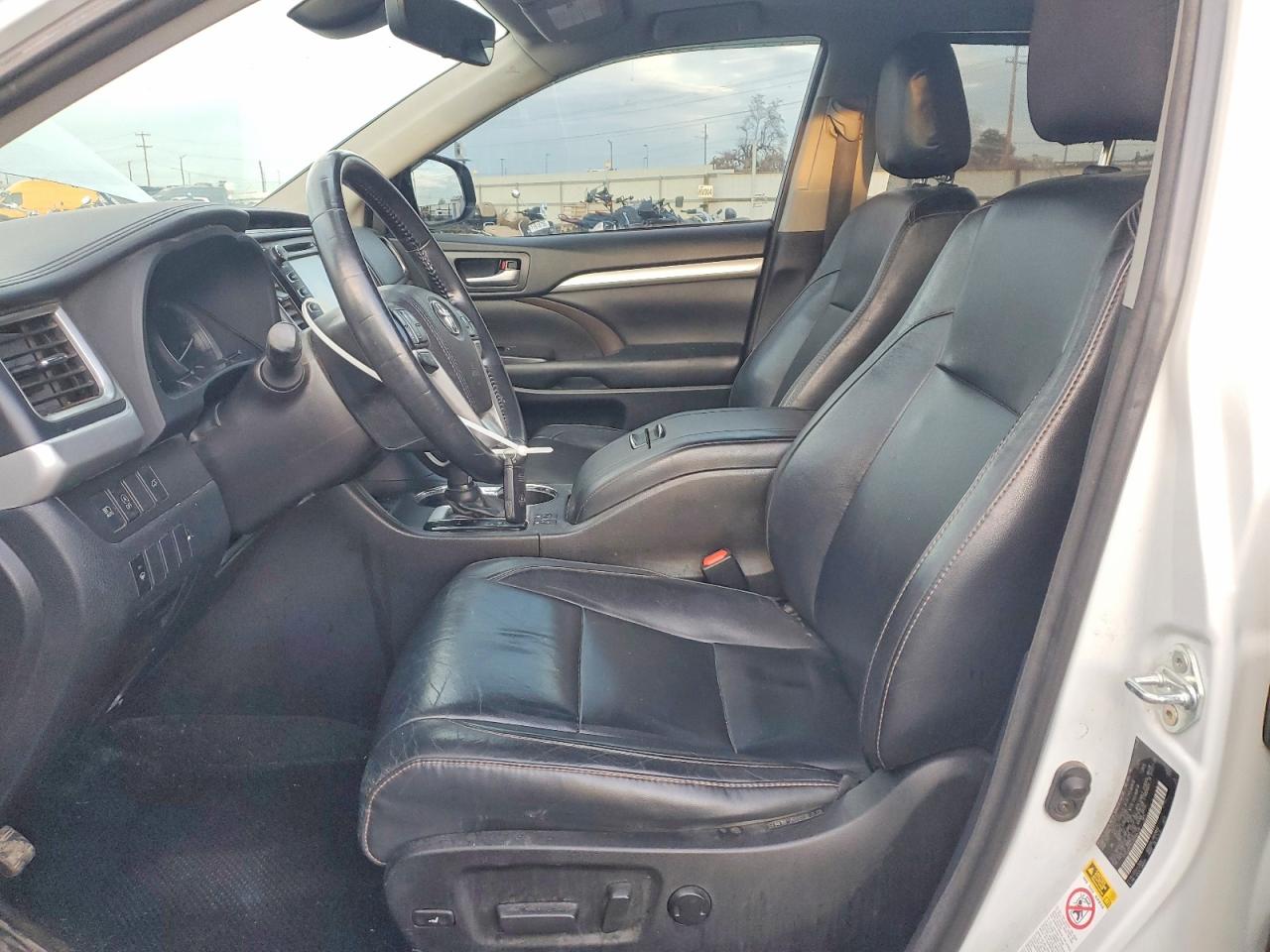 2018 TOYOTA HIGHLANDER SE photo 7