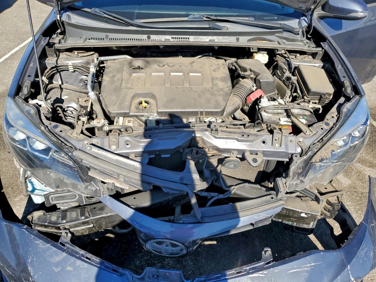2018 TOYOTA COROLLA L photo 11