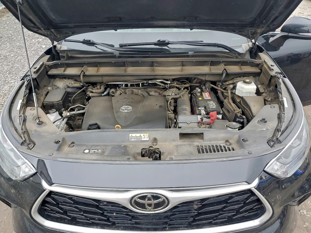 2021 TOYOTA HIGHLANDER L photo 12