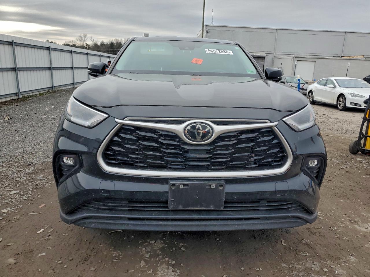 2021 TOYOTA HIGHLANDER L photo 5