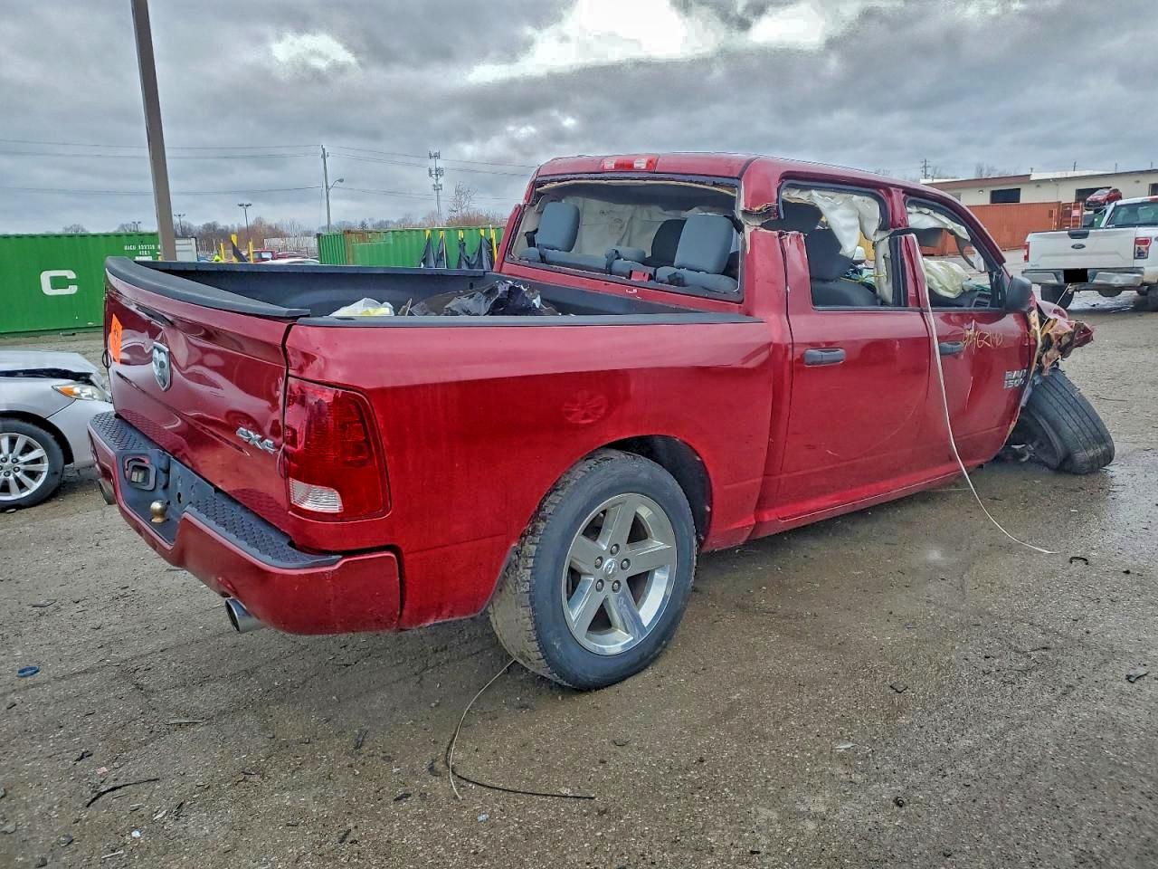 2014 RAM 1500 ST photo 3
