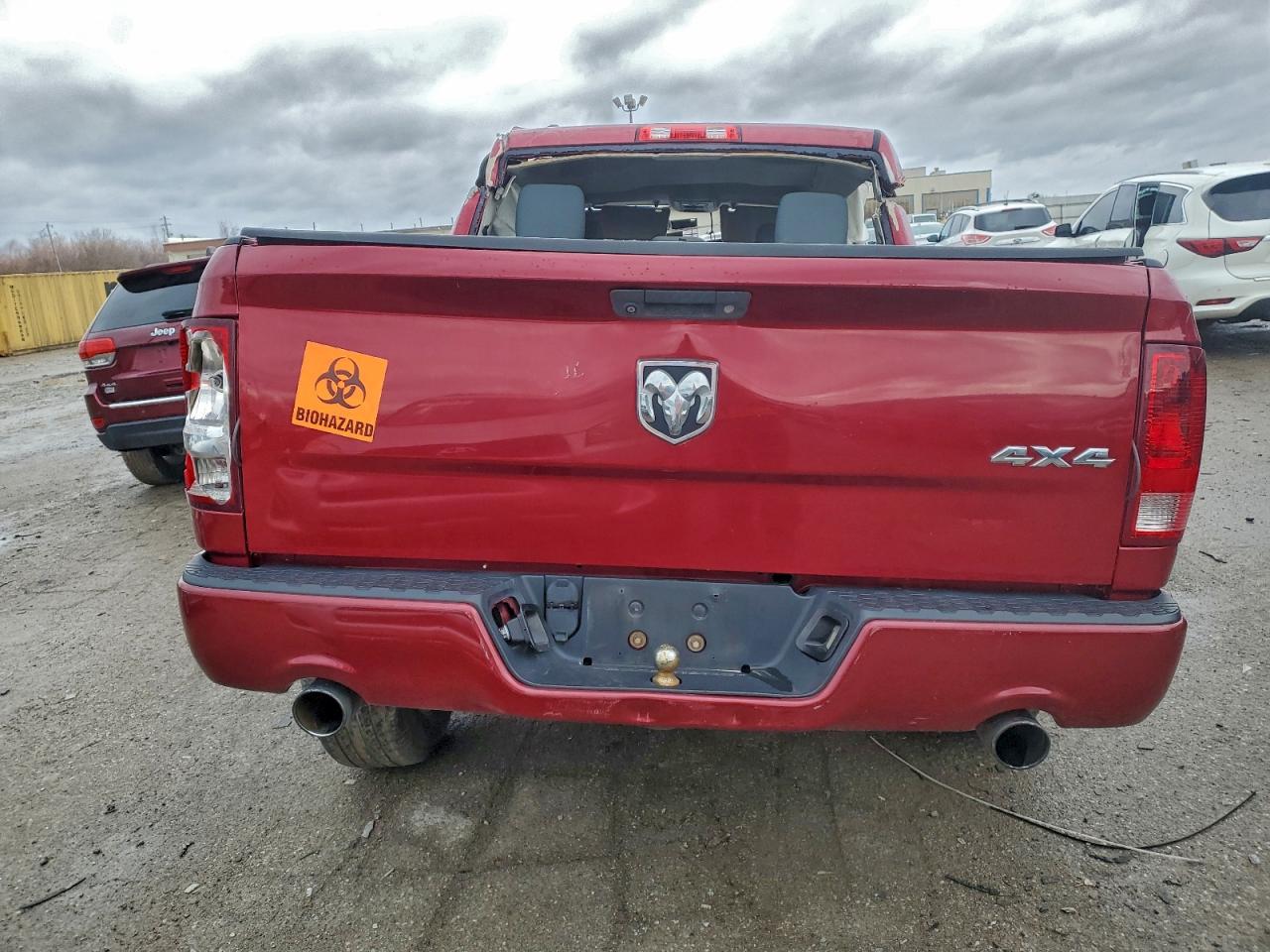 2014 RAM 1500 ST photo 6