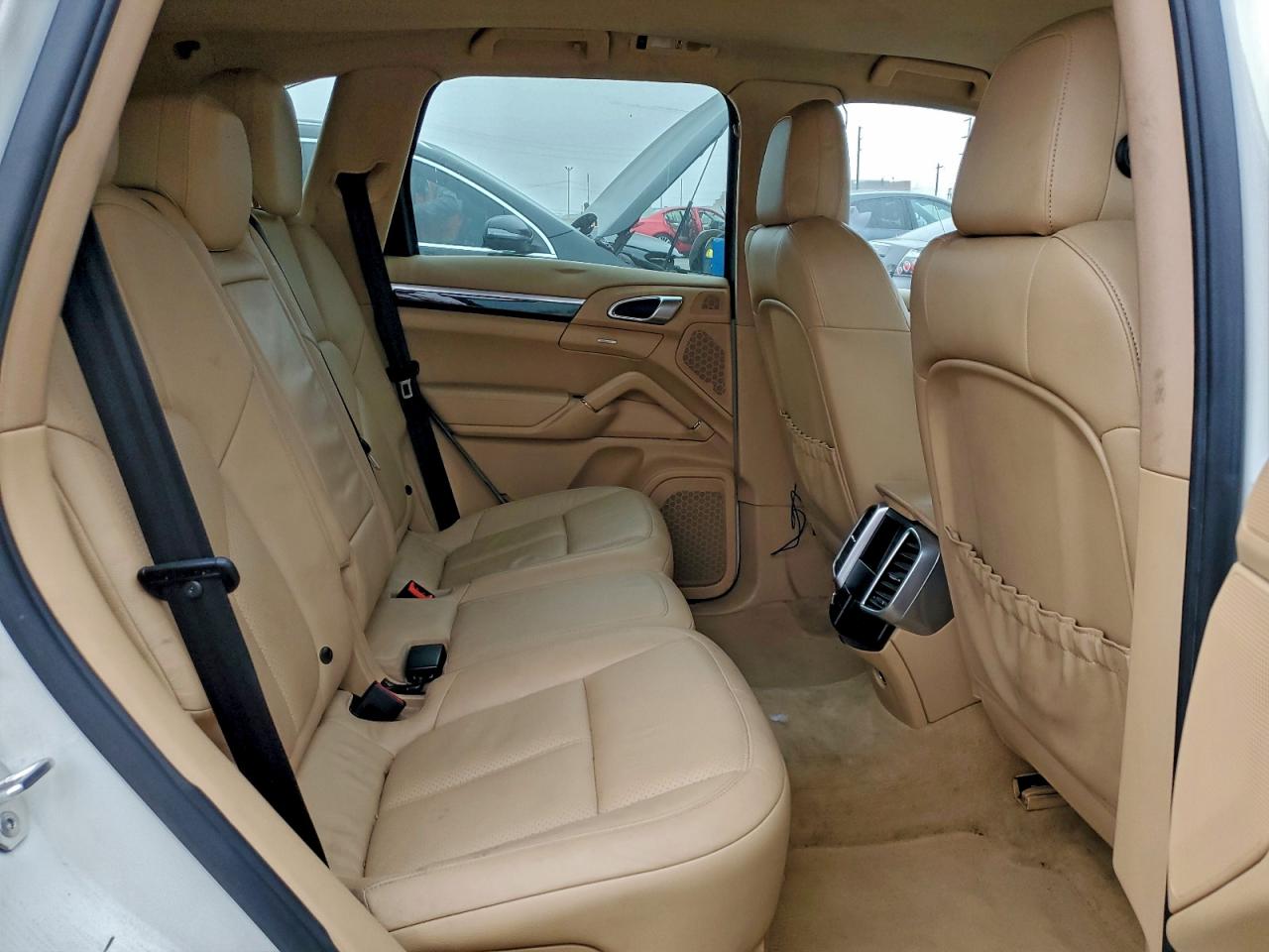 2011 PORSCHE CAYENNE photo 10