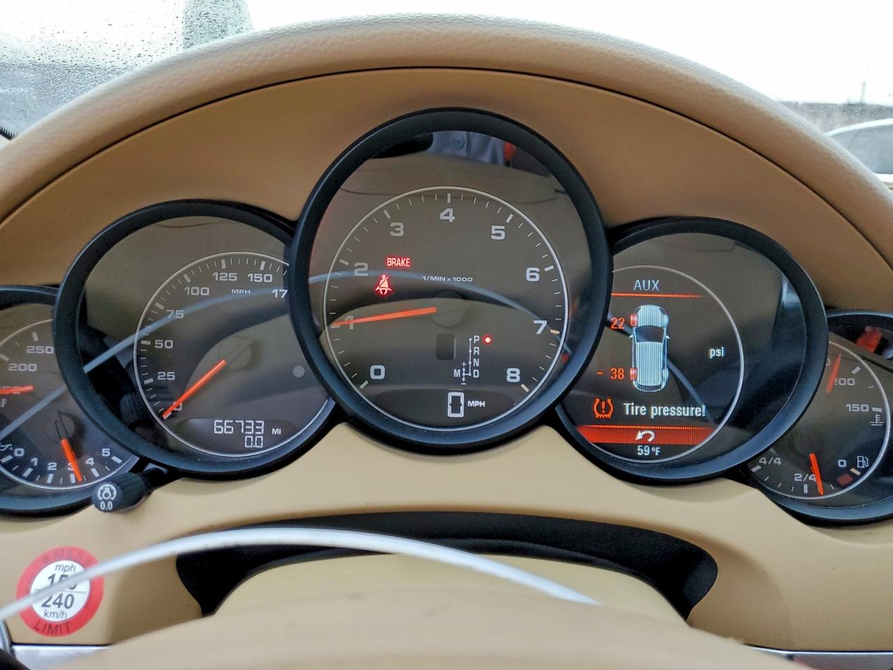 2011 PORSCHE CAYENNE photo 9
