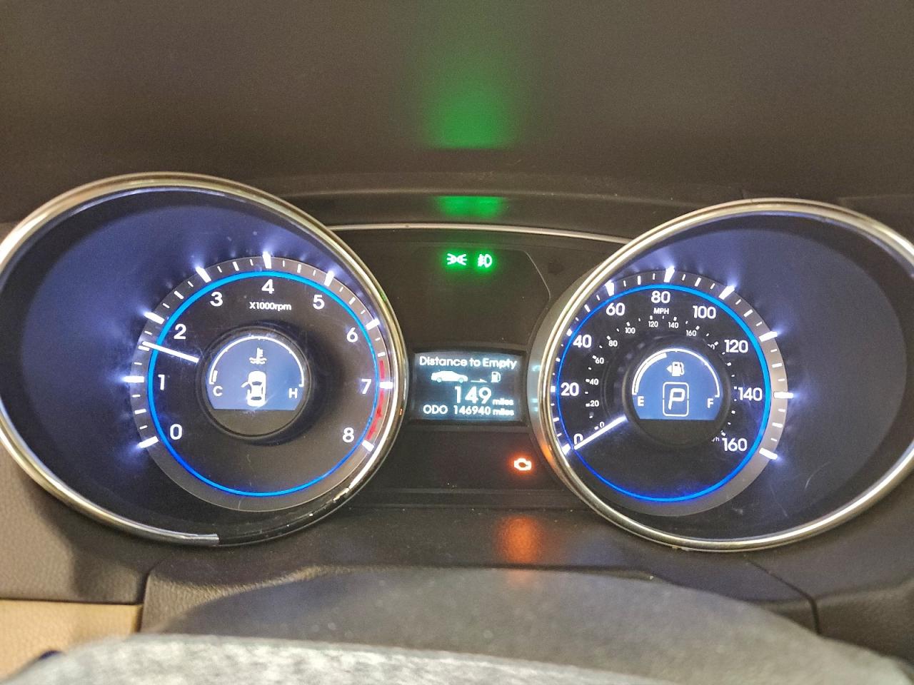 2013 HYUNDAI SONATA SE photo 9