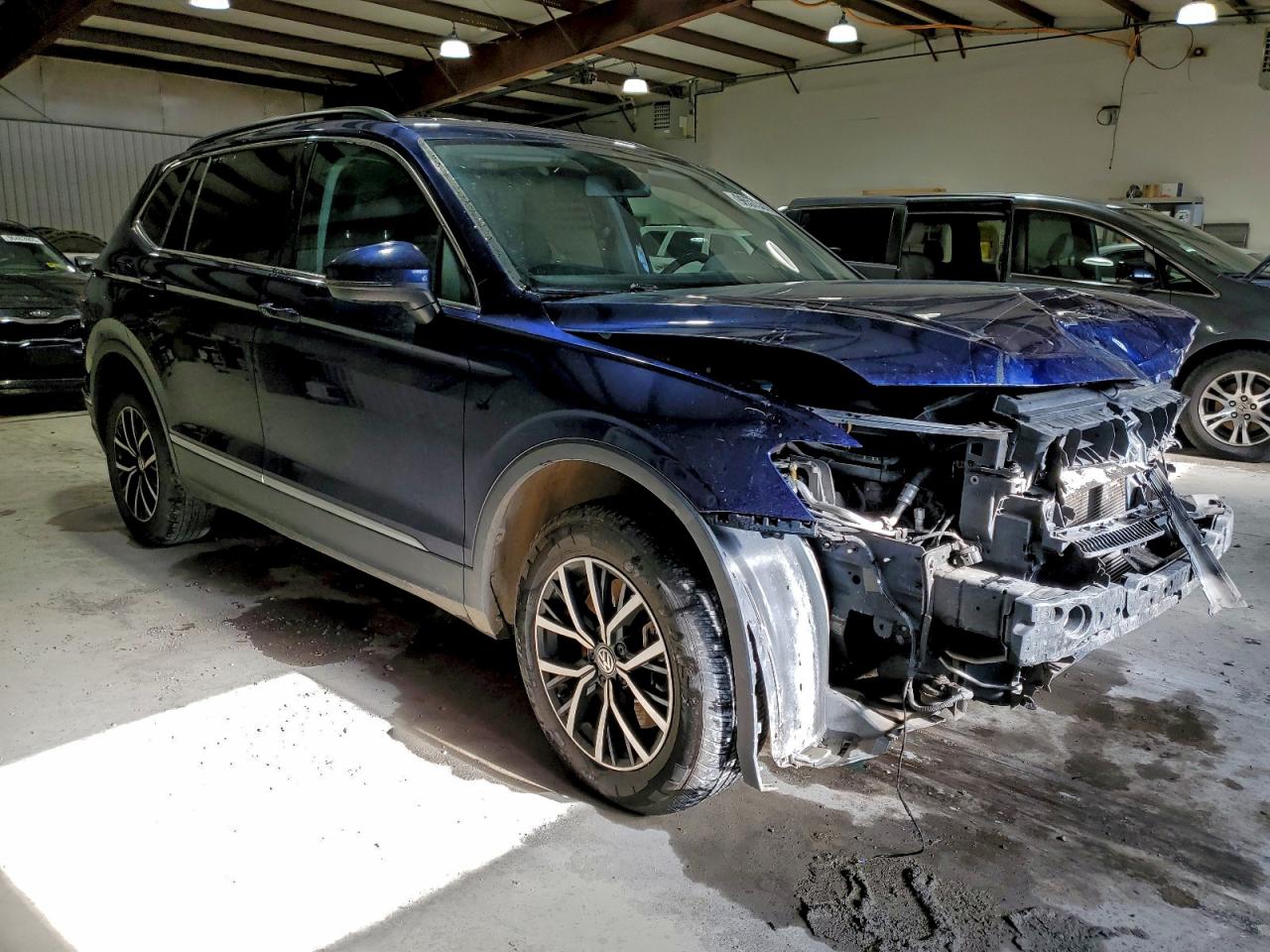 2021 VOLKSWAGEN TIGUAN SE photo 4