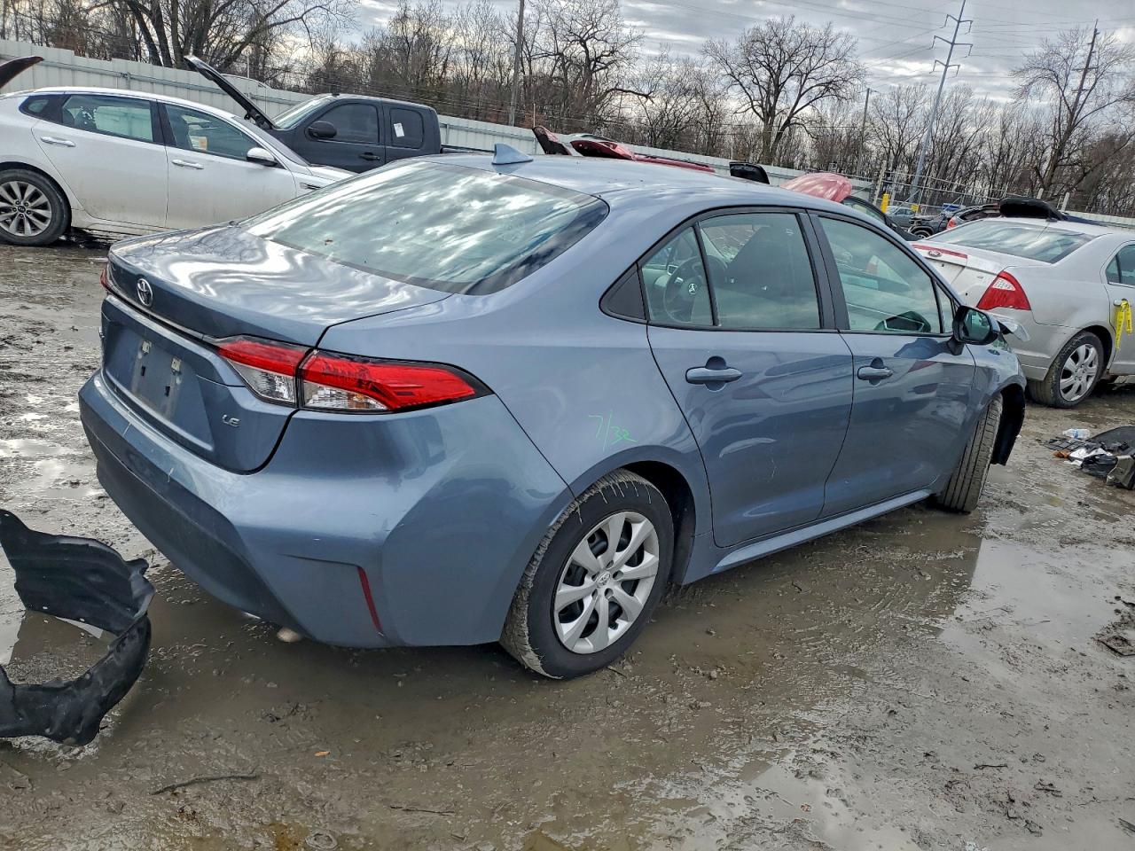 2024 TOYOTA COROLLA LE photo 3