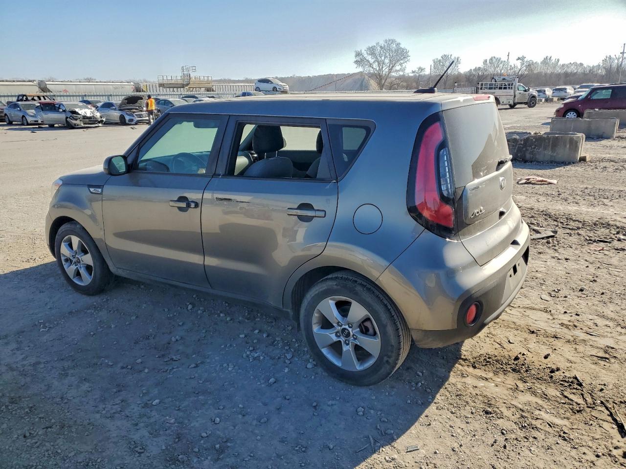 2017 KIA SOUL photo 2