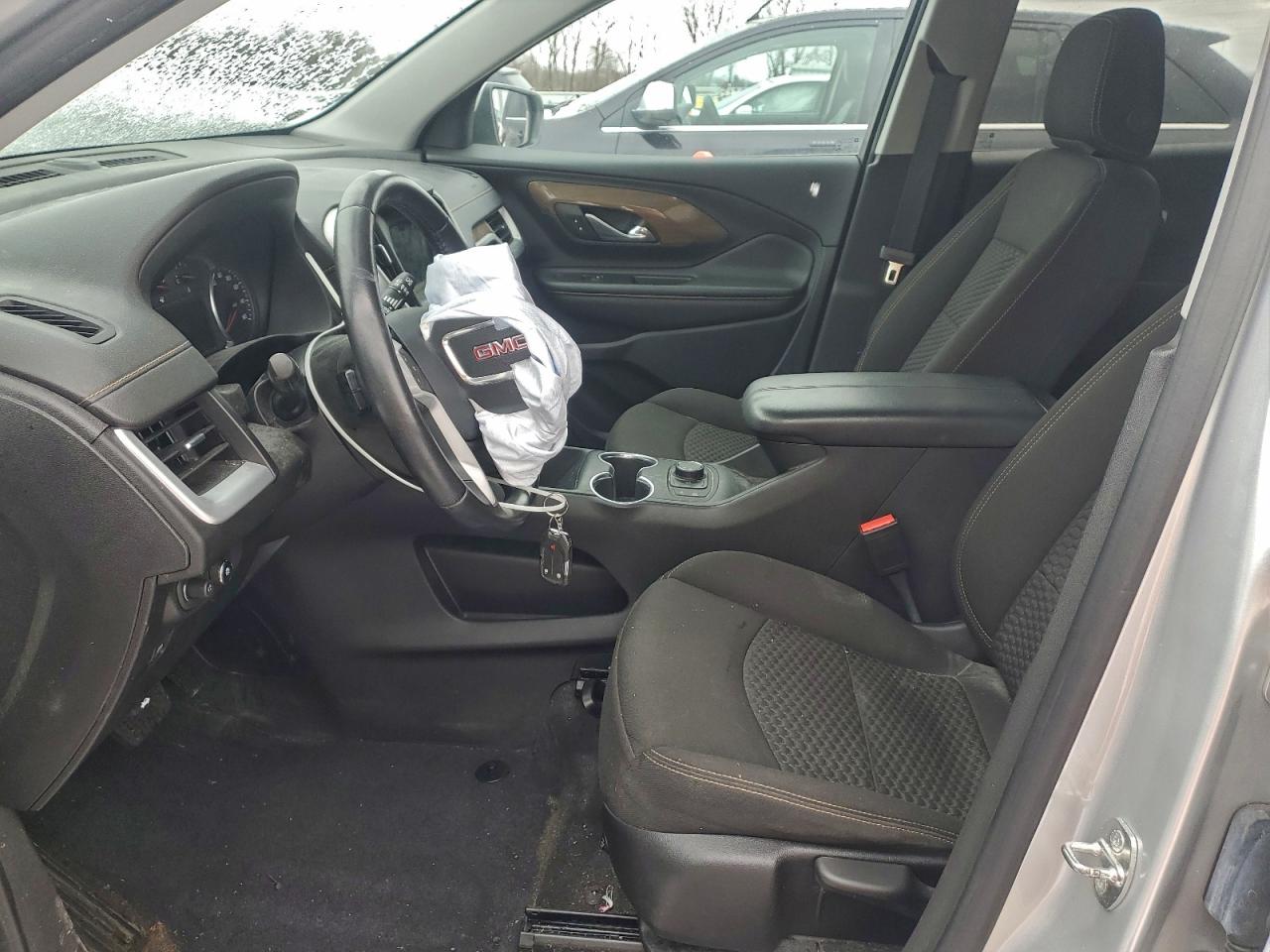 2019 GMC TERRAIN SLE photo 7