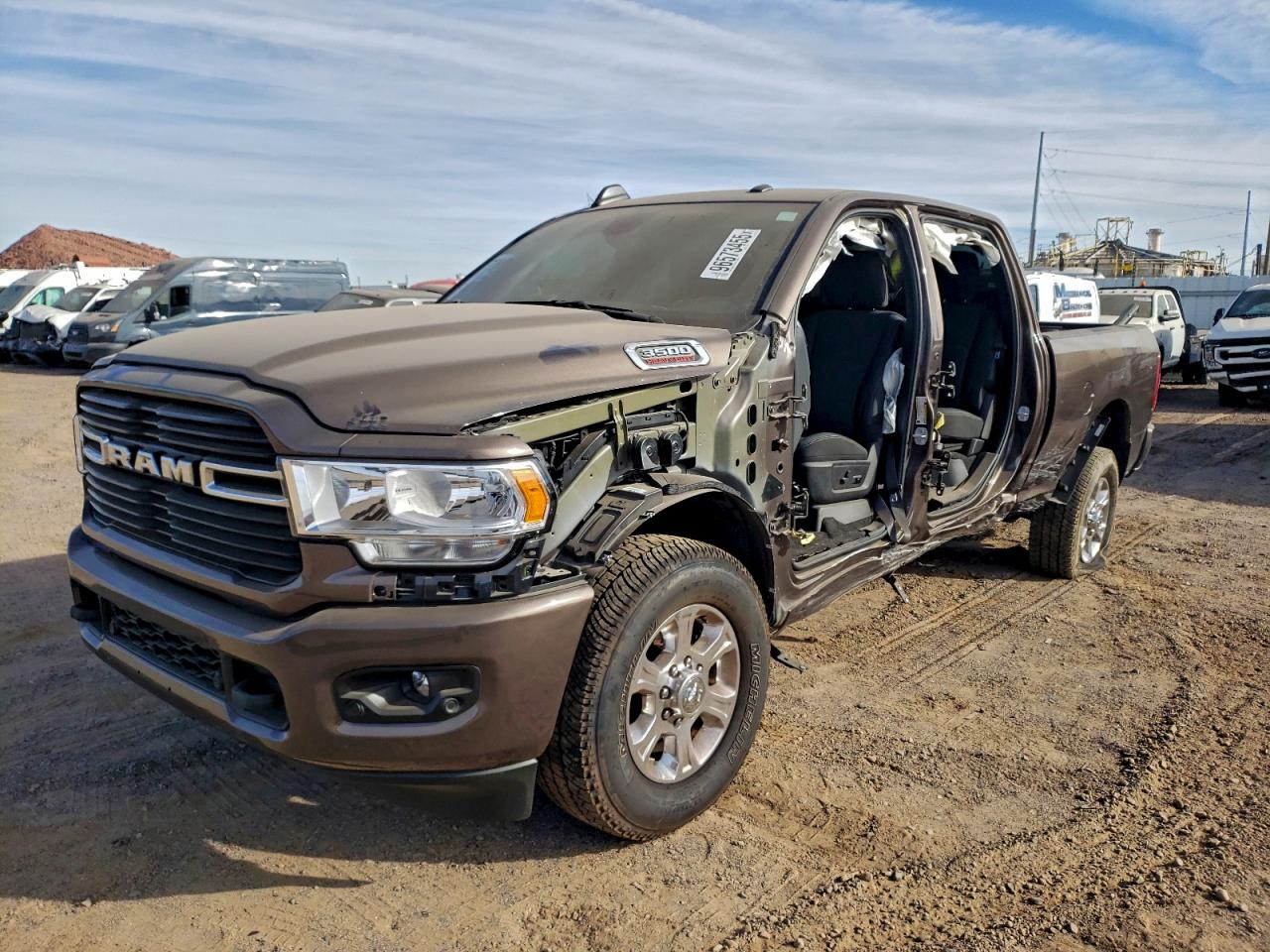 2021 RAM 3500 BIG HORN photo 2