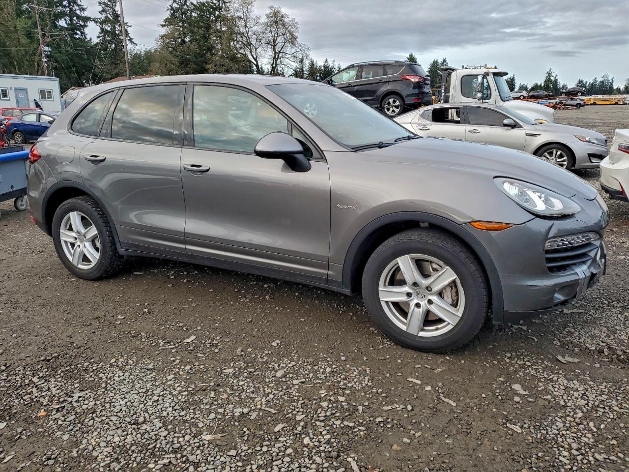 2012 PORSCHE CAYENNE S HYBRID photo 4