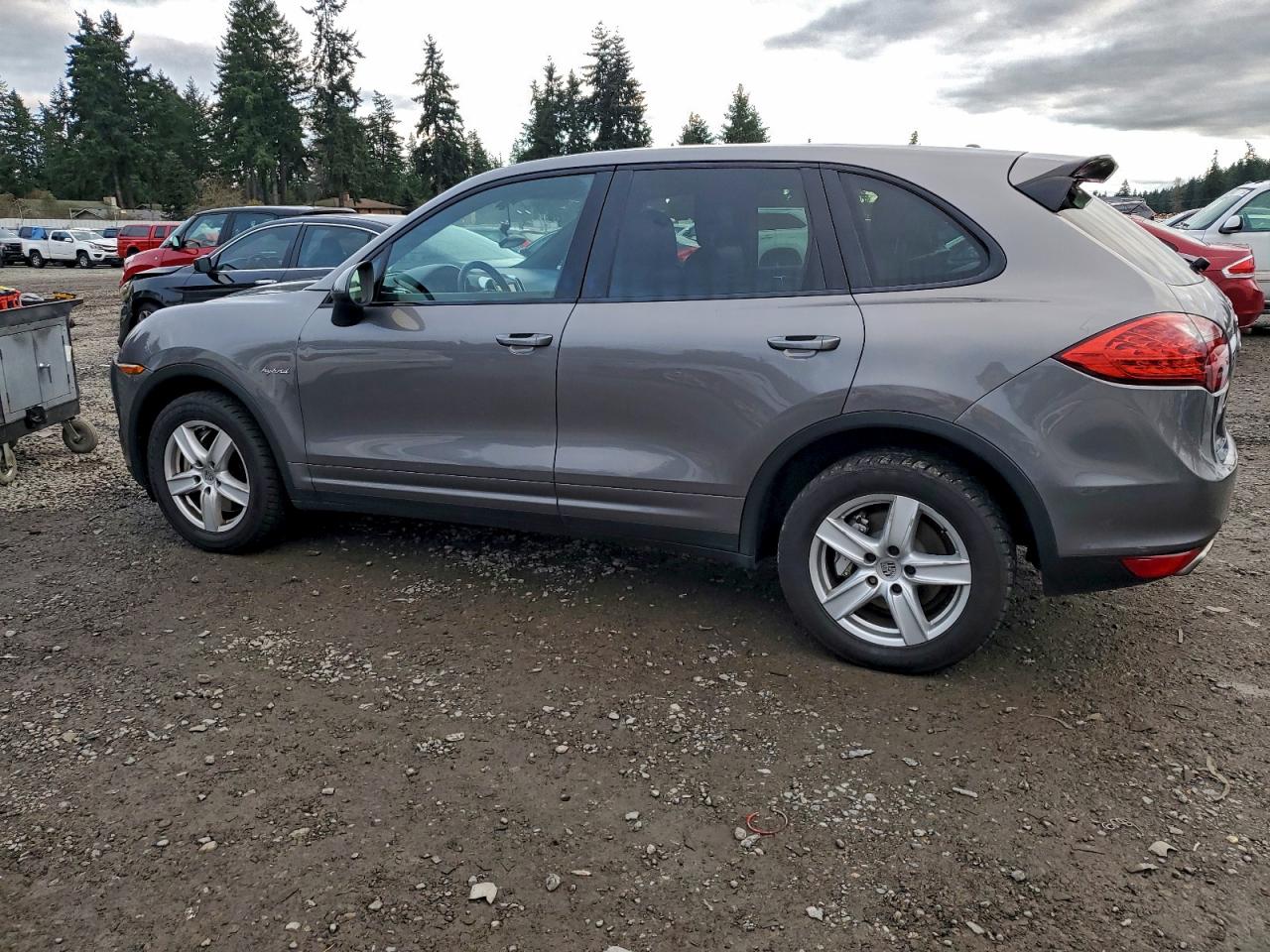 2012 PORSCHE CAYENNE S HYBRID photo 2