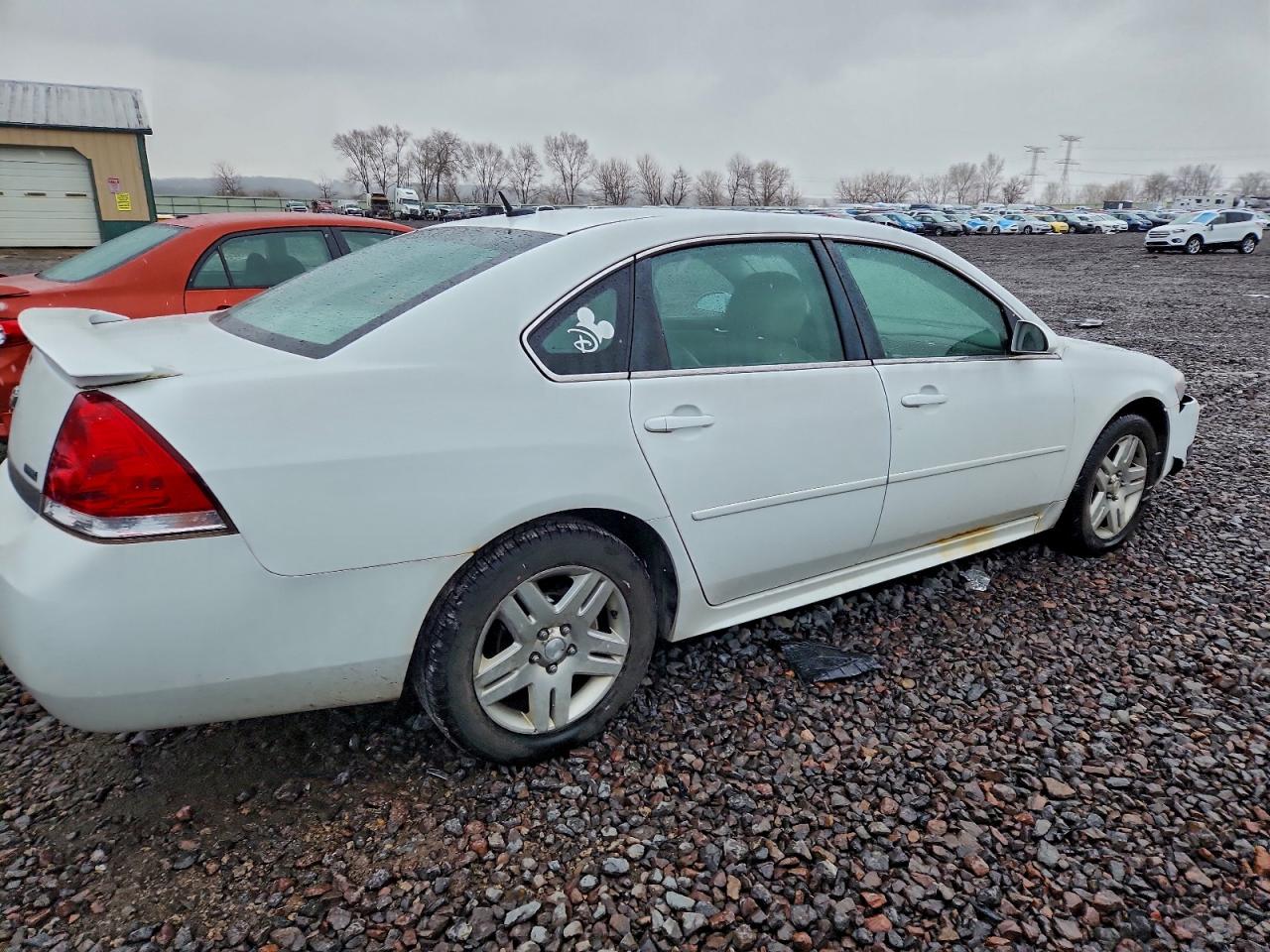 2011 CHEVROLET IMPALA LT photo 3