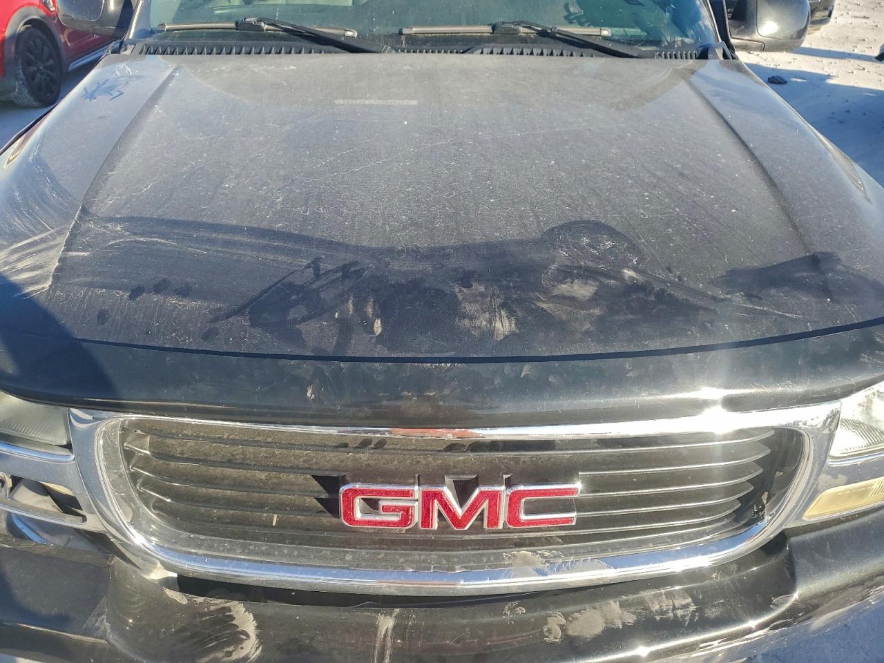 2003 GMC YUKON photo 12