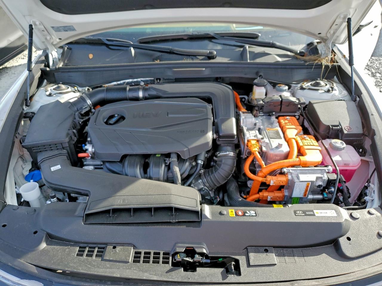 2025 HYUNDAI SONATA HYBRID photo 11