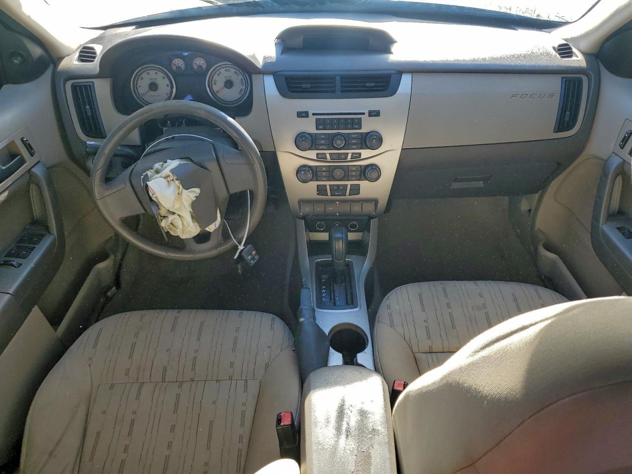 2008 FORD FOCUS SE photo 8