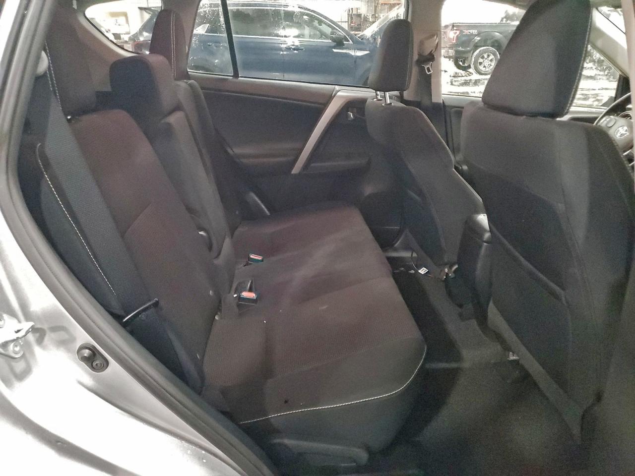 2016 TOYOTA RAV4 XLE photo 11