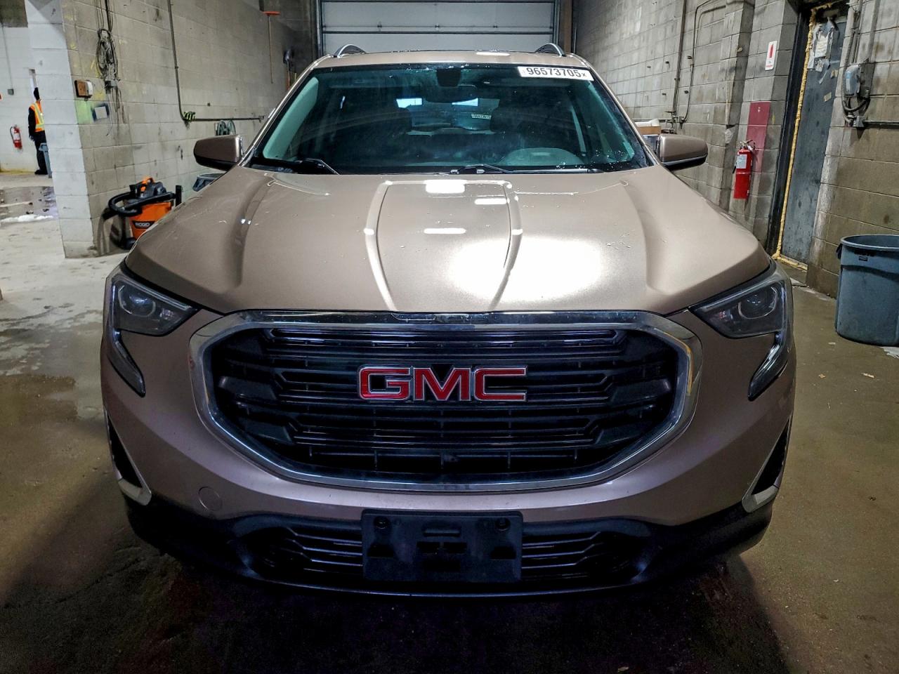 2018 GMC TERRAIN SLE photo 5