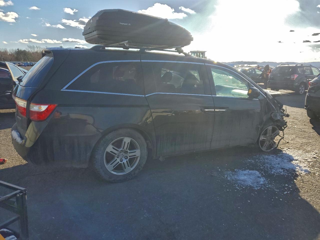 2012 HONDA ODYSSEY TOURING photo 3