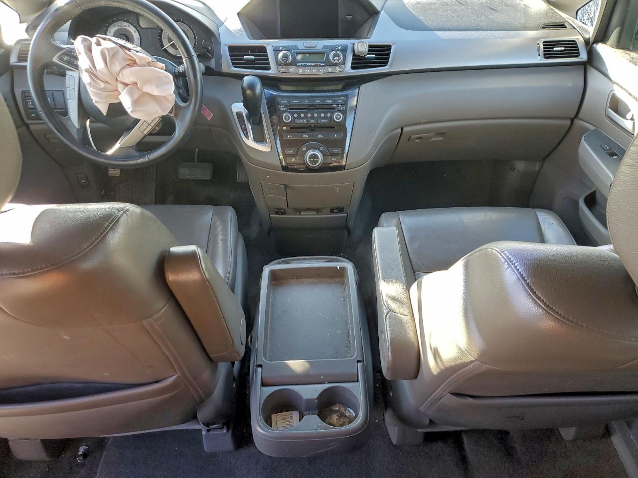 2012 HONDA ODYSSEY TOURING photo 8