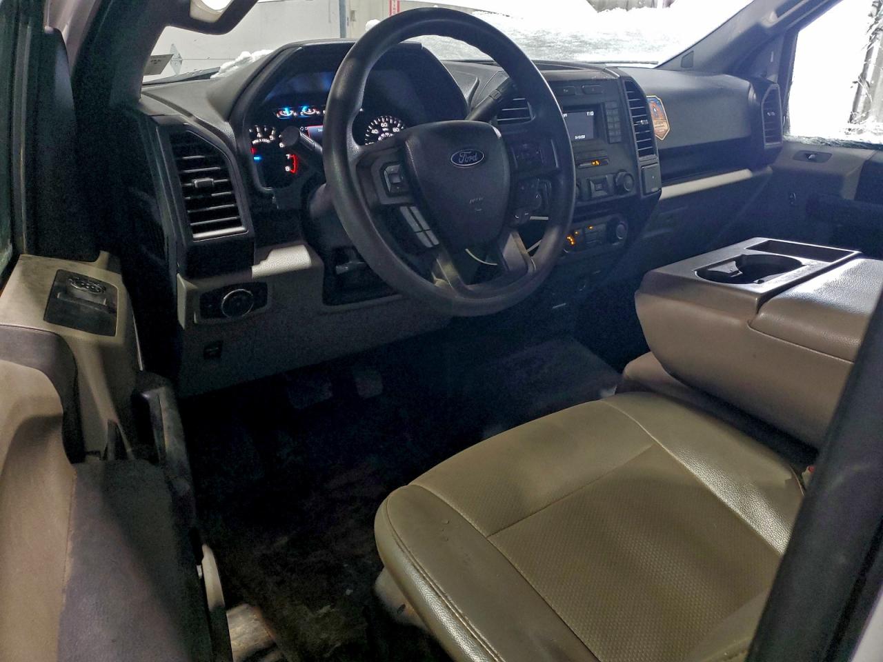 2016 FORD F150 photo 8