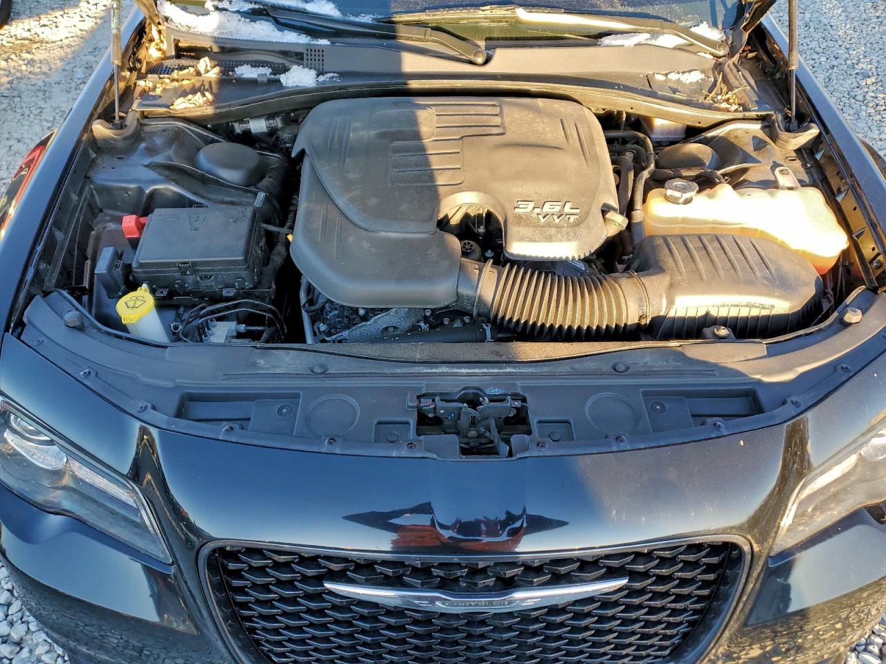 2019 CHRYSLER 300 S photo 11