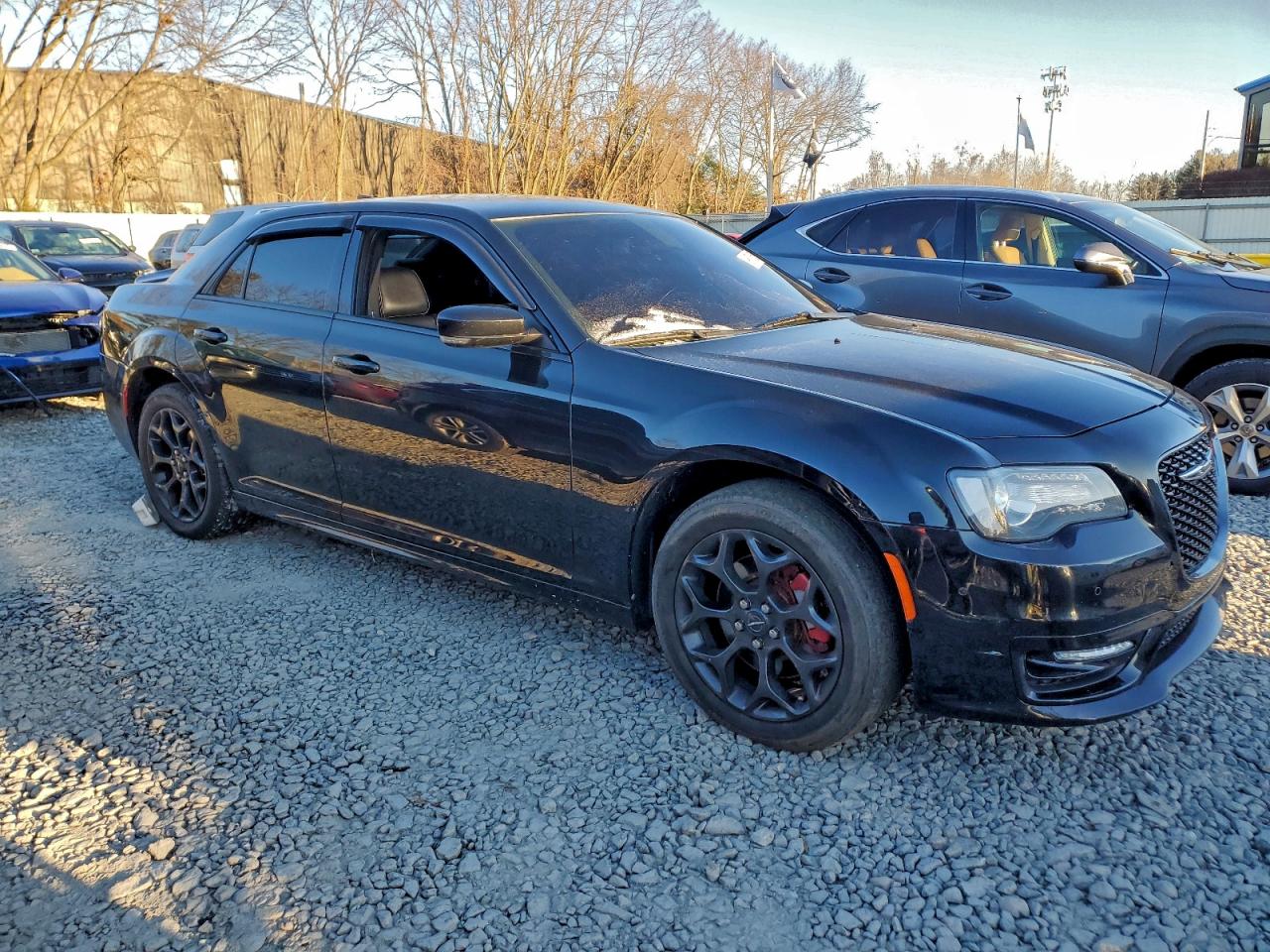 2019 CHRYSLER 300 S photo 4