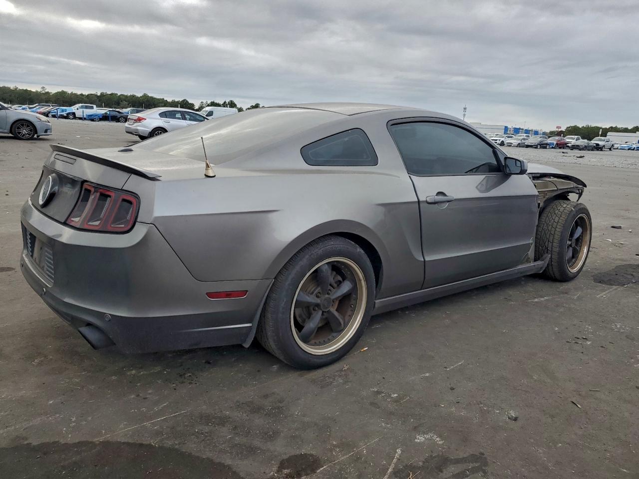 2013 FORD MUSTANG GT photo 3