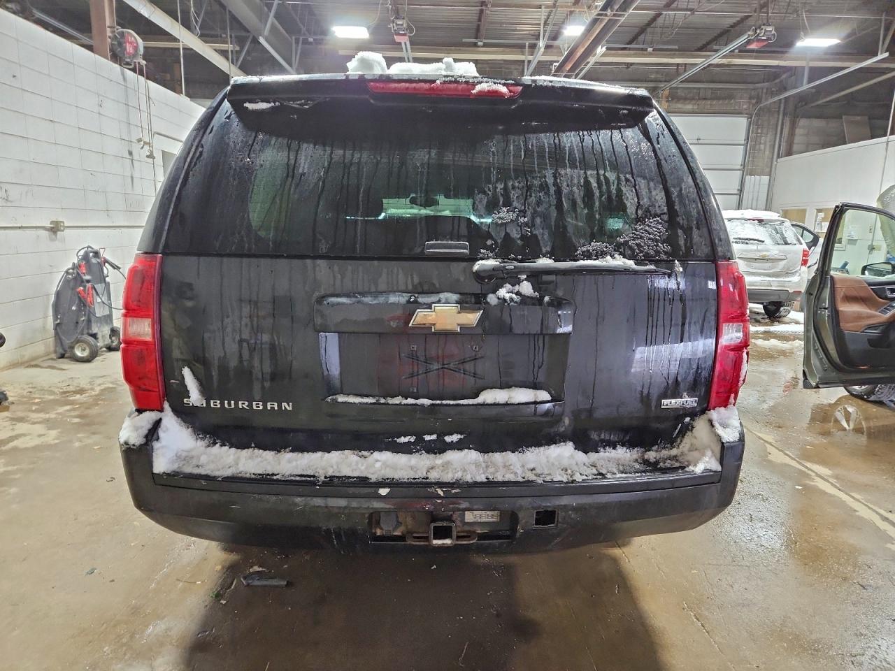 2009 CHEVROLET SUBURBAN K1500 LS photo 6