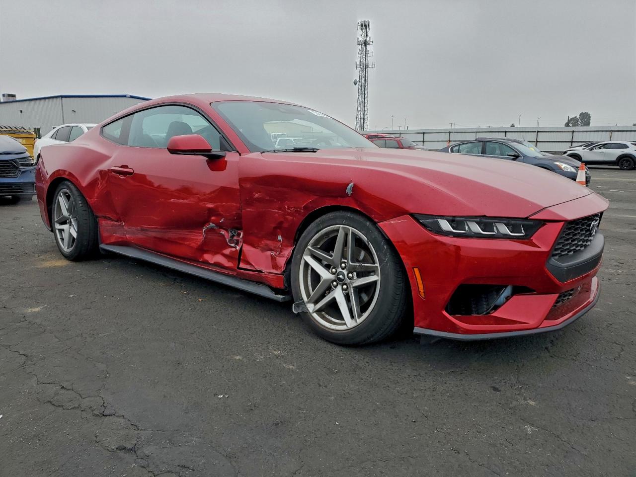 2024 FORD MUSTANG photo 4