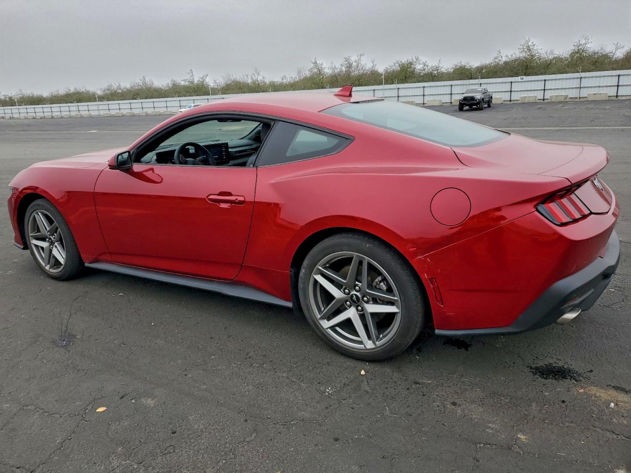 2024 FORD MUSTANG photo 2