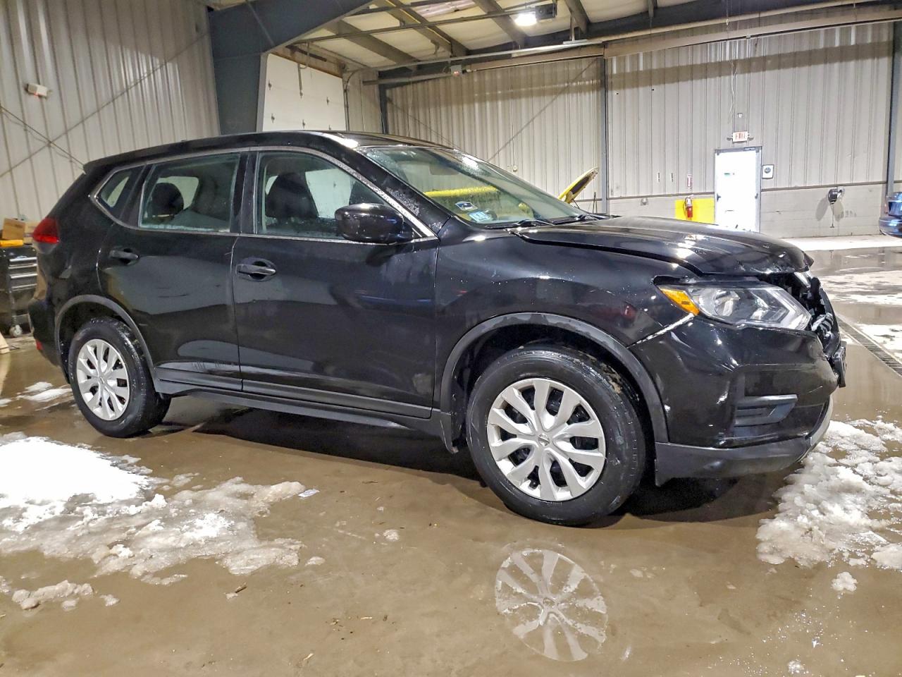 2017 NISSAN ROGUE S photo 4