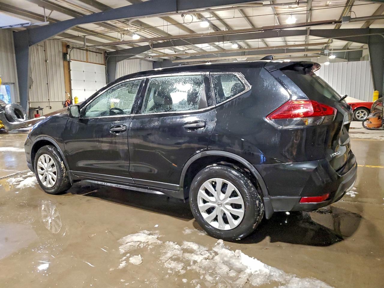 2017 NISSAN ROGUE S photo 2