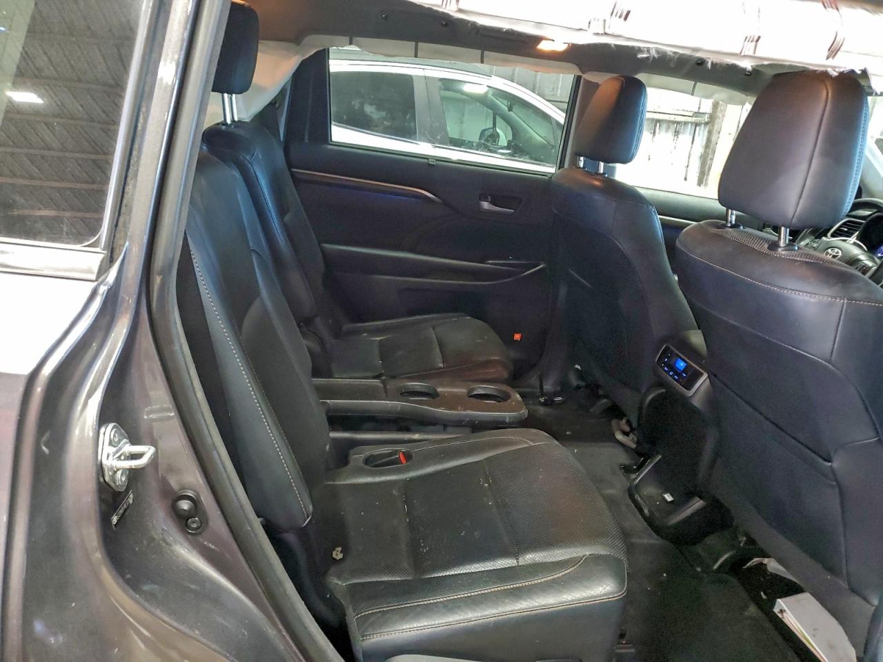 2014 TOYOTA HIGHLANDER LIMITED photo 11
