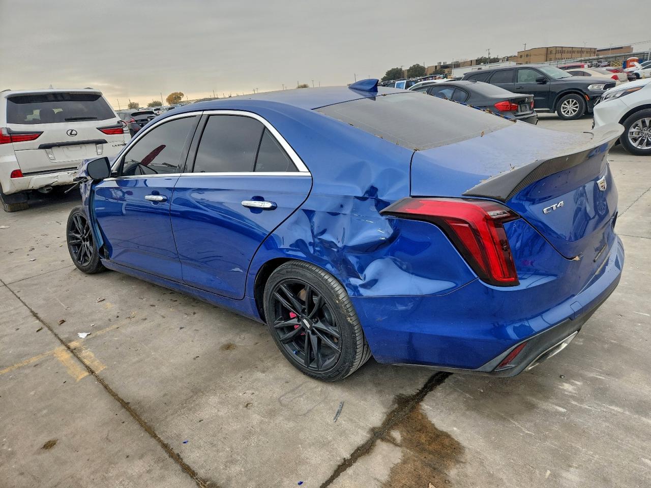 2021 CADILLAC CT4 LUXURY photo 2