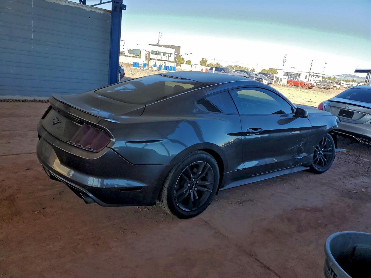 2016 FORD MUSTANG photo 3