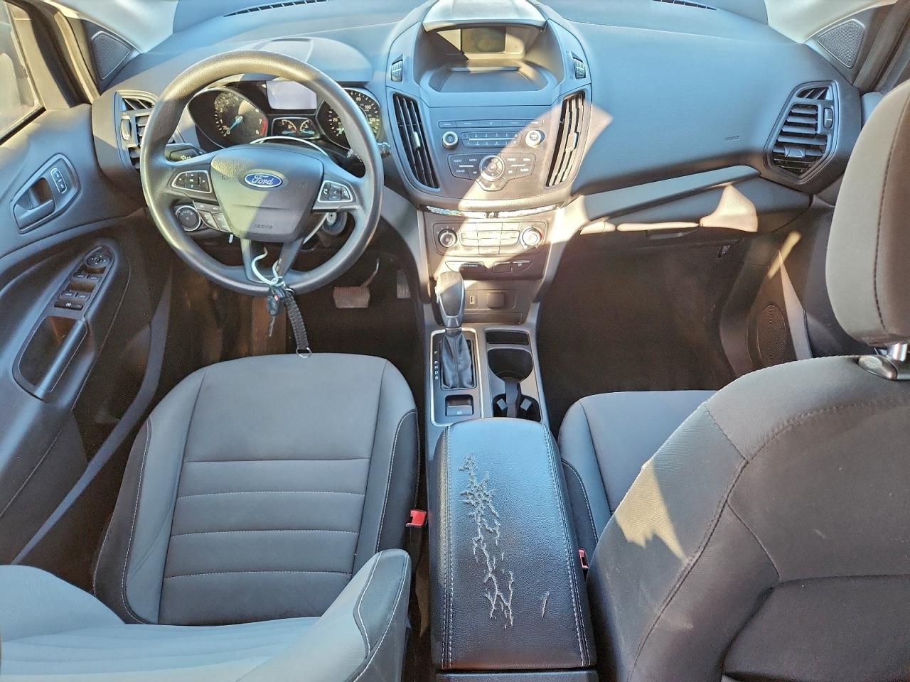 2019 FORD ESCAPE S photo 8
