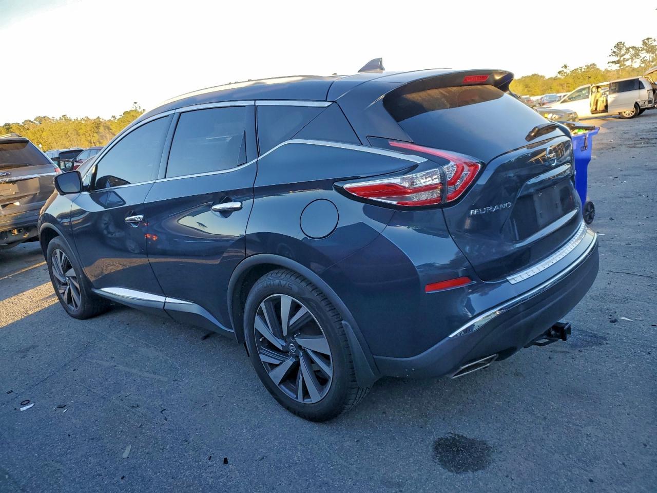 2018 NISSAN MURANO PLATINUM photo 2