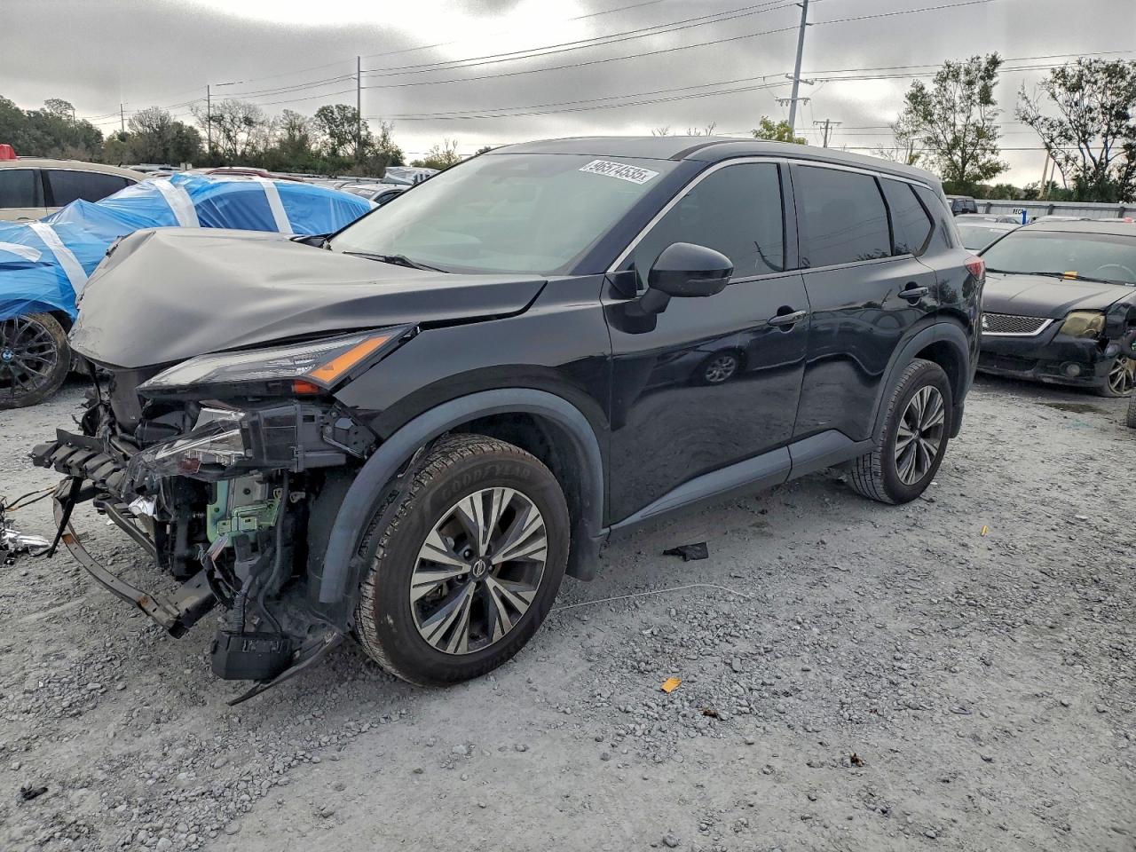 2021 NISSAN ROGUE SV — FRONT END damage — photo 1