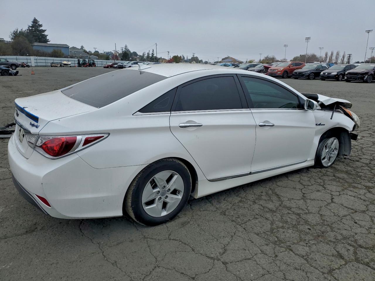 2011 HYUNDAI SONATA HYBRID photo 3
