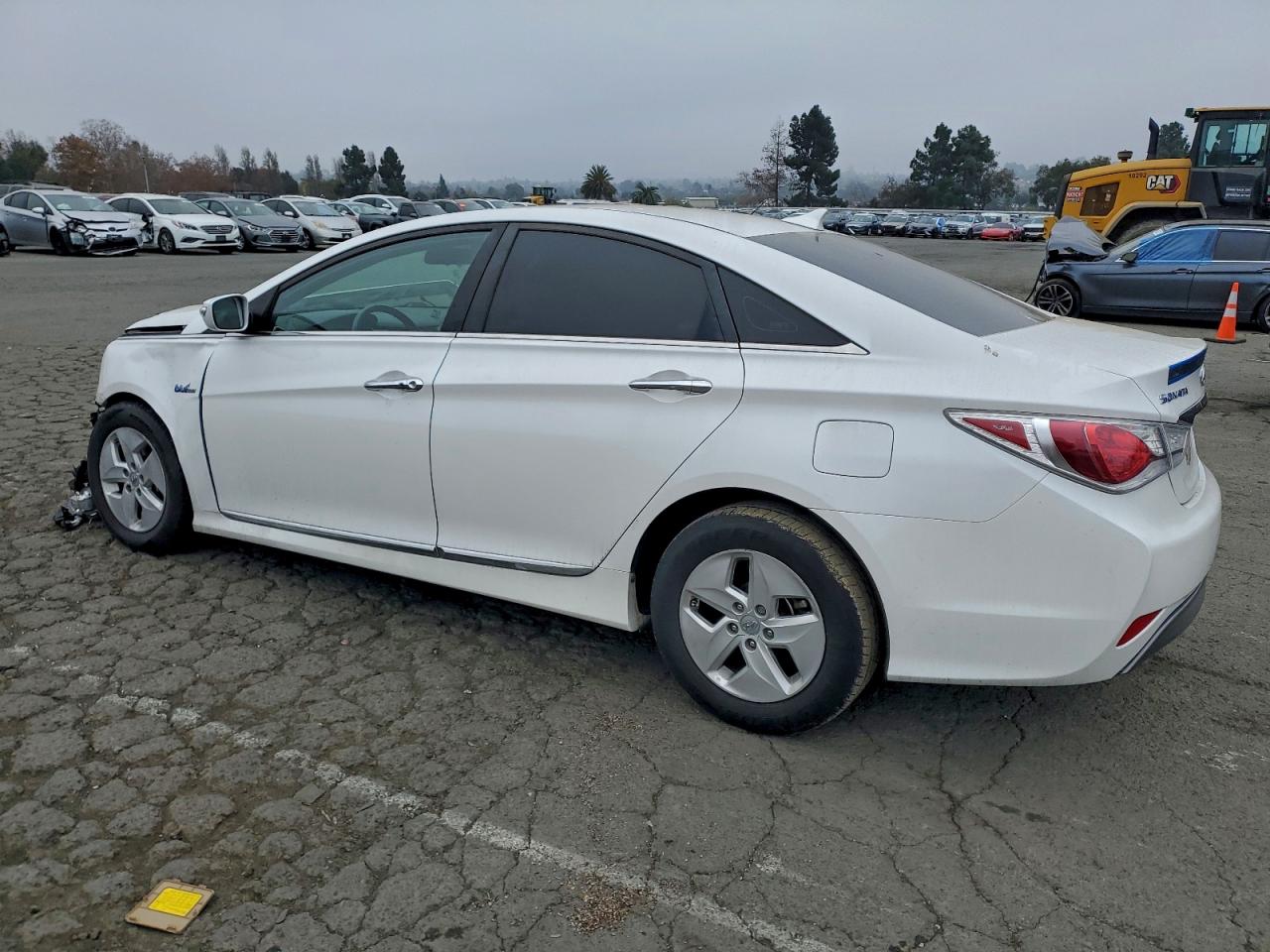 2011 HYUNDAI SONATA HYBRID photo 2
