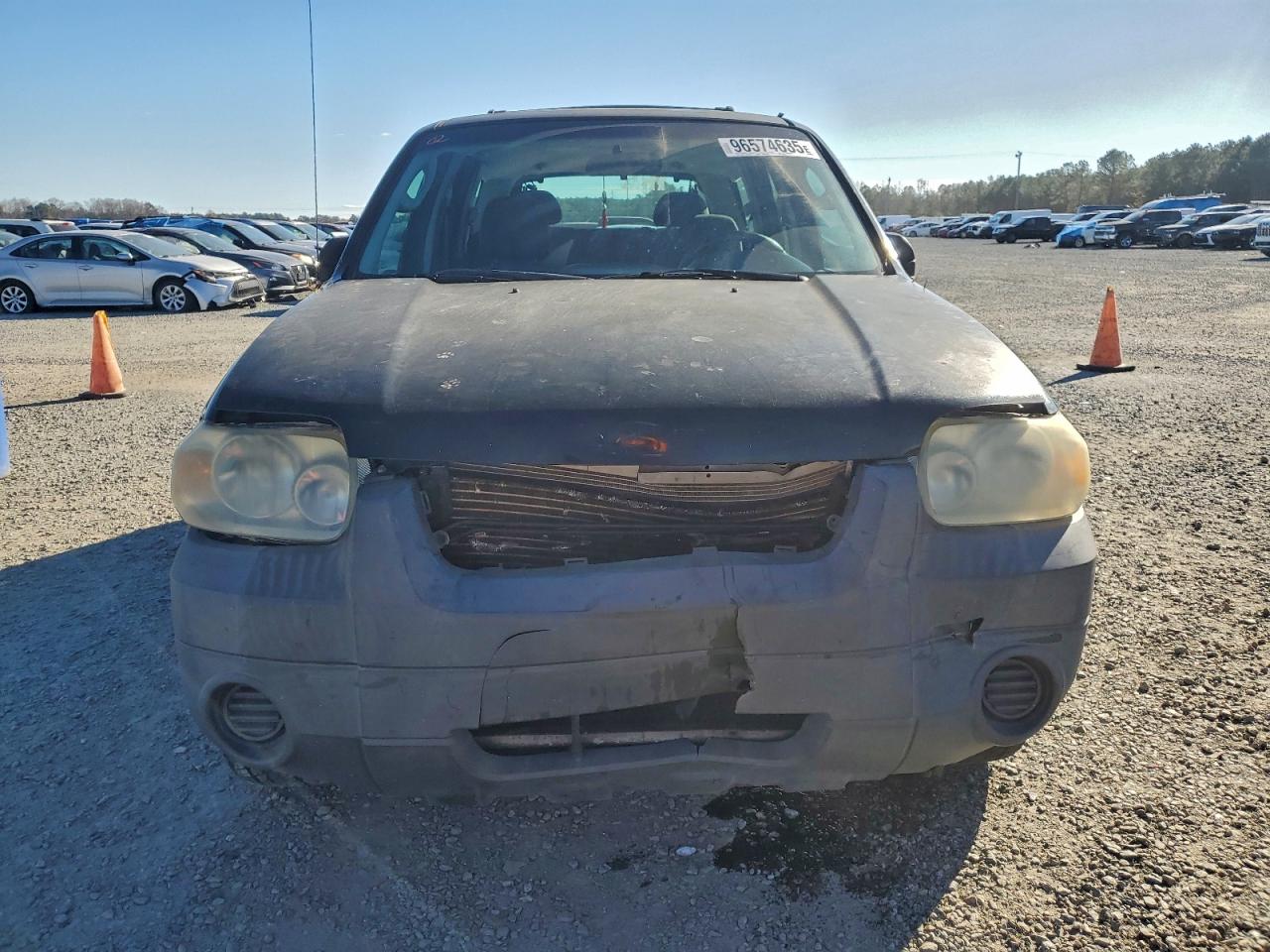 2005 FORD ESCAPE XLS photo 5